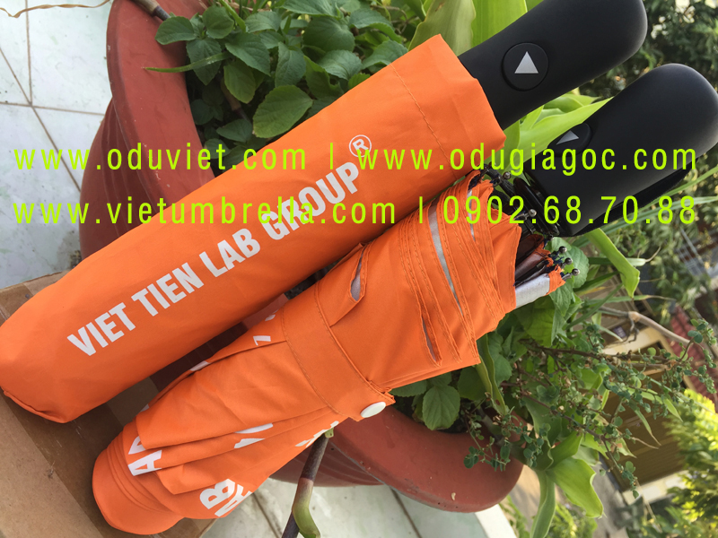 xưởng sản xuất ô dù cầm tay in logo quảng cáo